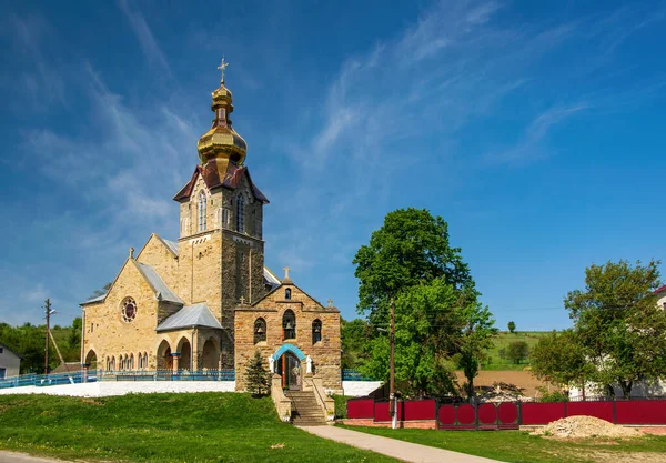 Pittoresk Utsikt Över Neo Gotiska Kyrkan Erection Lords Honest Cross — Stockfoto