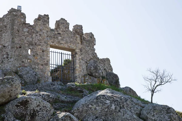 Ruinas del Rocca dei Frangipane — Foto de Stock