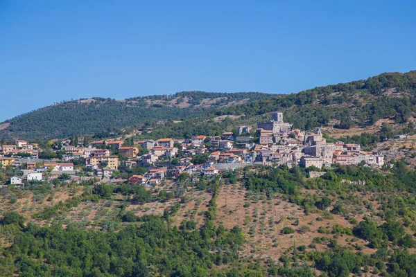 보기 토 레 Cajetani의 마을의 — 스톡 사진