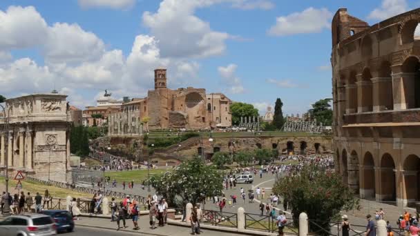 2018年6月9日 イタリア ローマ ローマのコロッセオを訪れる観光客の群衆 コロッセオのビデオ コロッセオとローマフォーラム — ストック動画