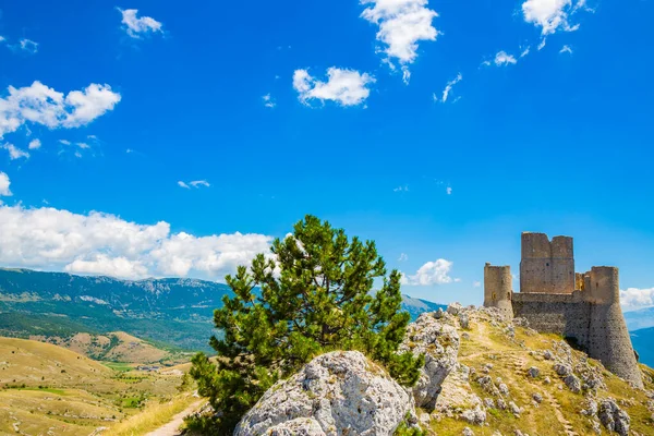 Fortaleza Rocca Calascio Localizada 1460 Metros Acima Nível Mar Abruzzo — Fotografia de Stock