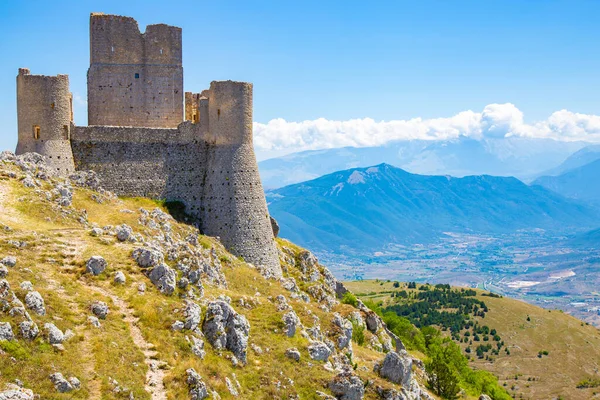 Fortaleza Rocca Calascio Situada 1460 Metros Sobre Nivel Del Mar Imagen De Stock