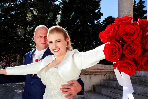 Día de la boda feliz pareja —  Fotos de Stock