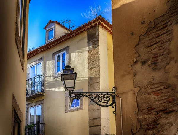 Çarpıcı binalar ve mimari Lizbon resmeden boyama Lisbon, Lisbon sokakları,