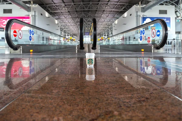 Starbucks kahve Brüksel Uluslararası Havaalanı