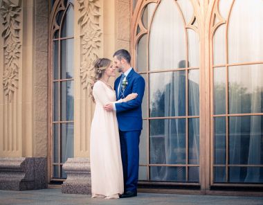 yürüyen damat ve gelin