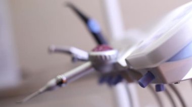 Stand ile diş aletleri