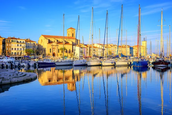 Yacht di kota tua pelabuhan La Ciotat, Marseilles, Perancis — Stok Foto