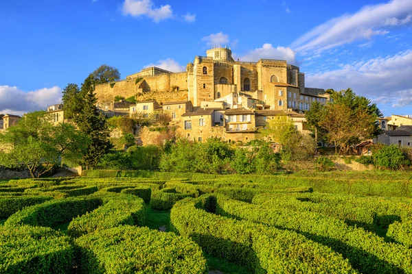 Labirent Bahçe ve kale Grignan, Drome, Fransa — Stok fotoğraf