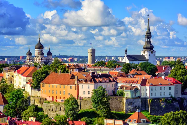 Medieval old town of Tallinn, Estonia — Stockfoto