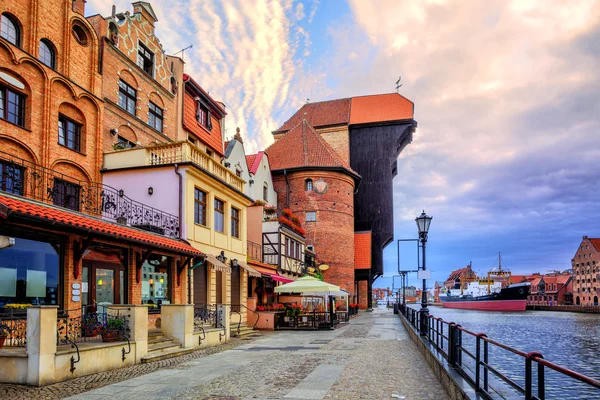 Gdansk, Polonya, eski şehir üzerinde gündoğumu — Stok fotoğraf