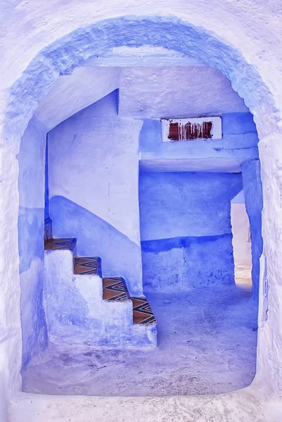 Traditionelles blau gestrichenes Haus in chaouen, Marokko — Stockfoto