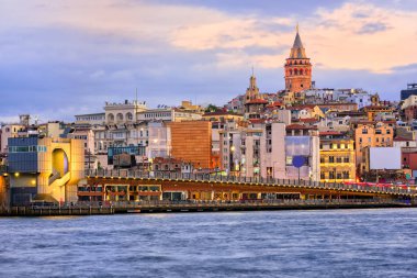Galata Kulesi ve Haliç'sunrise, Istanbul, Türkiye