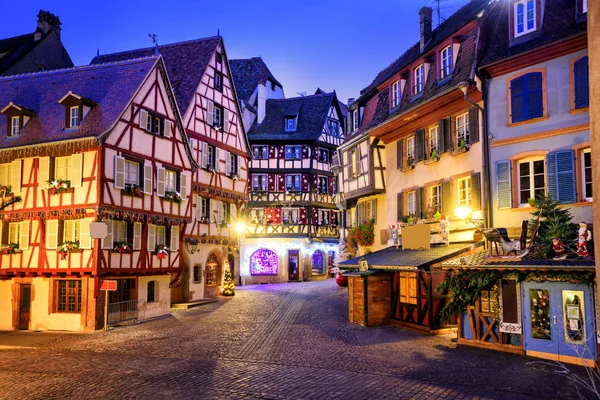 Kota tua Colmar didekorasi untuk Natal, Alsace, Perancis — Stok Foto