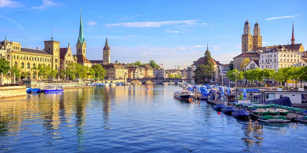 Pemandangan panorama kota tua Zurich, Swiss — Stok Foto