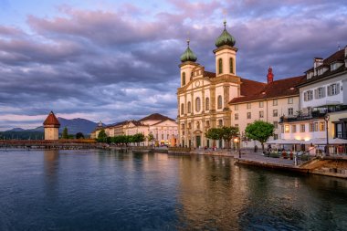 Ortaçağ eski şehir, Lucerne Sunset'teki, İsviçre