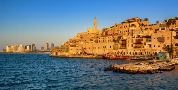 Ciudad Vieja de Jaffa y horizonte de Tel Aviv, Israel — Foto de Stock