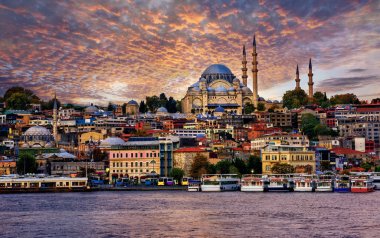 Istanbul şehir üzerinde dramatik günbatımı, Türkiye