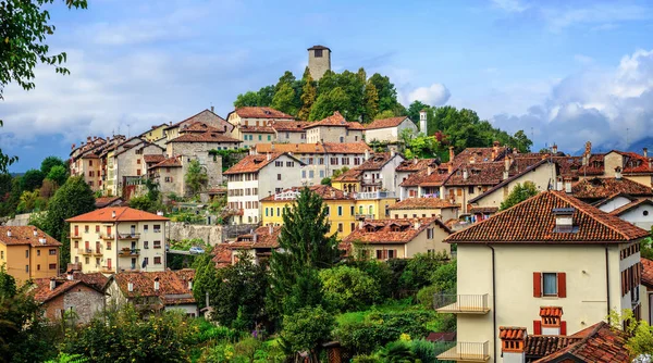 Feltre historische Altstadt in den Dolomiten Alpen, Italien — Stockfoto