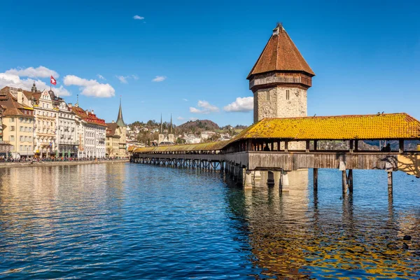 Lucerne Swiss Jembatan Kapel Kayu Bersejarah Dan Kota Tua Pada — Stok Foto