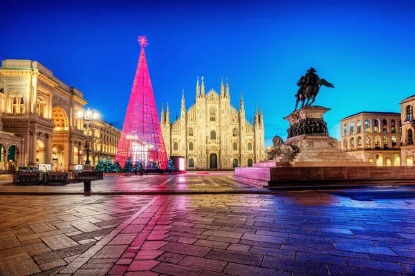 Katedral Alun Alun Milan Duomo Pusat Kota Diterangi Untuk Natal — Stok Foto