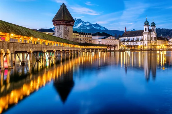 Historische Houten Kapelbrug Reuss Pilatus Luzern Oude Stad Zwitserland — Stockfoto