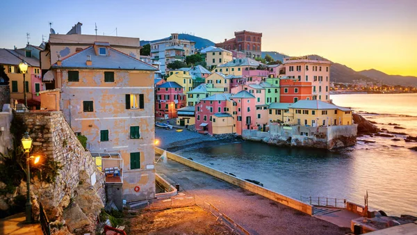 Kolorowe Domy Boccadasse Starej Dzielnicy Genui Włochy Wschodzie Słońca — Zdjęcie stockowe