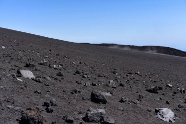 Etna - Avrupa'nın en yüksek aktif yanardağ etkileyici bir manzara. Sicilya'da bulunan