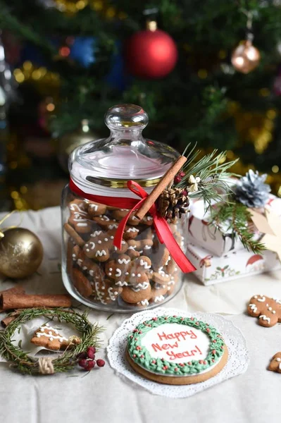 Ein Festliches Foto Mit Einem Glas Selbstgebackener Lebkuchen Zimtstangen Und — Stockfoto