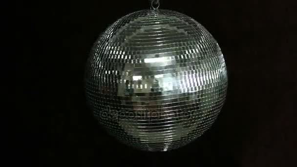 Disco Ball Mirrors Spin PAL . Disco ball spinning and sparkling as it rotates on a perfect loop. Loops seamlessly. Alpha channel included for compositioning. Center look of Disco mirror ball. — Stock Video