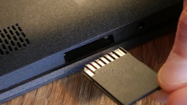 Cihazın içine bir Sd kart takın