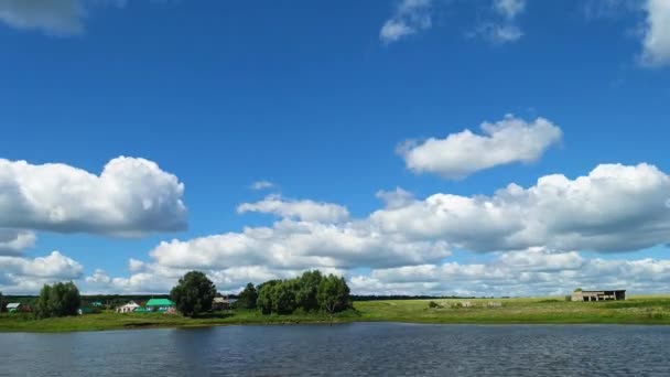 Sommer im Dorf — Stockvideo