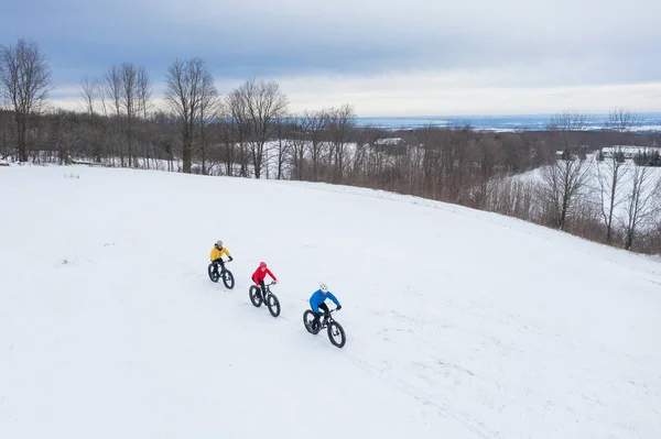 Luchtfoto Van Een Groep Vrienden Hun Vette Fiets Sneeuw Ontario — Stockfoto