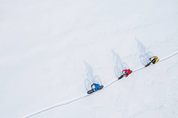 Foto Aerea Drone Gruppo Amici Sella Alla Loro Fat Bike Foto Stock