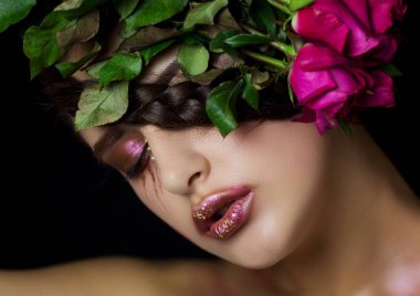 Moda makyaj ile güzel kız