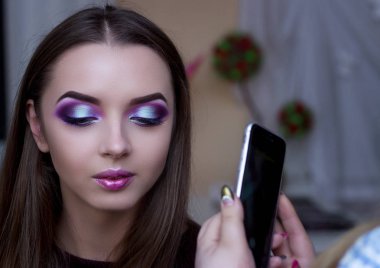 Telefon makyaj fotoğraf çekimi