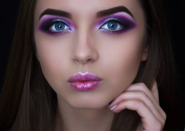 Professionelles Make-up. Porträt eines Mädchens. — Stockfoto