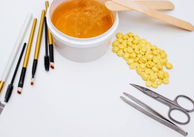 Profesyonel kaş şekillendirme için