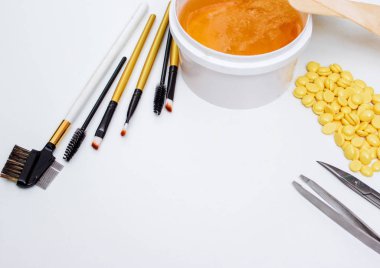 Profesyonel kaş şekillendirme için