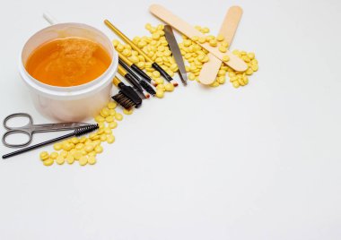 Profesyonel kaş şekillendirme için