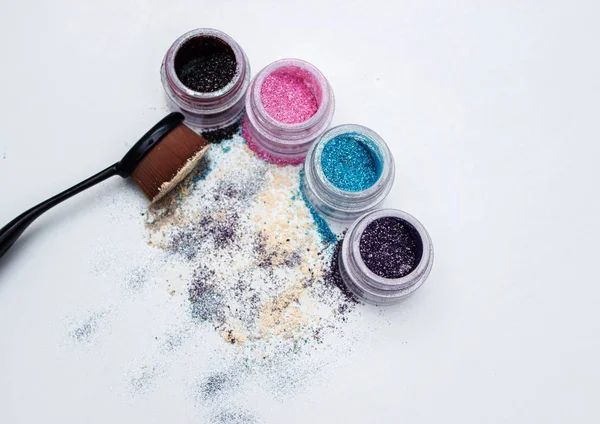 Vackra pigment och makeup borste. — Stockfoto