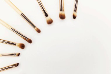 Fırçalar makyaj bambu beyaz yazıt için
