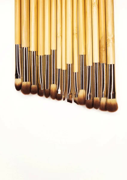 Pędzle do makijażu bambus — Zdjęcie stockowe