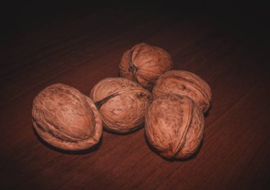 Ceviz. Beyin için vitaminler.