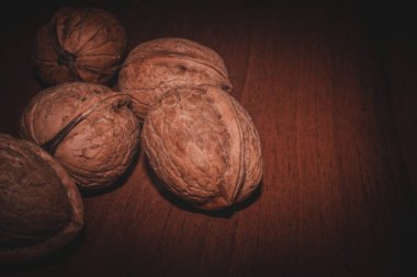 Ceviz. Beyin için vitaminler.