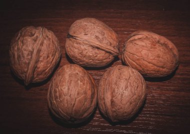 Ceviz. Beyin için vitaminler.