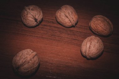 Ceviz. Beyin için vitaminler.