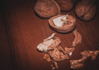 Ceviz. Beyin için vitaminler.