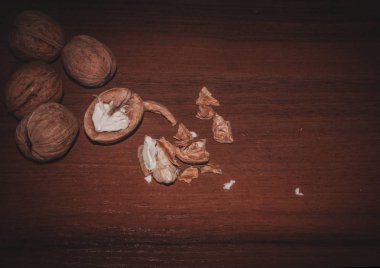 Ceviz. Beyin için vitaminler.