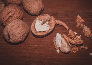 Ceviz. Beyin için vitaminler.